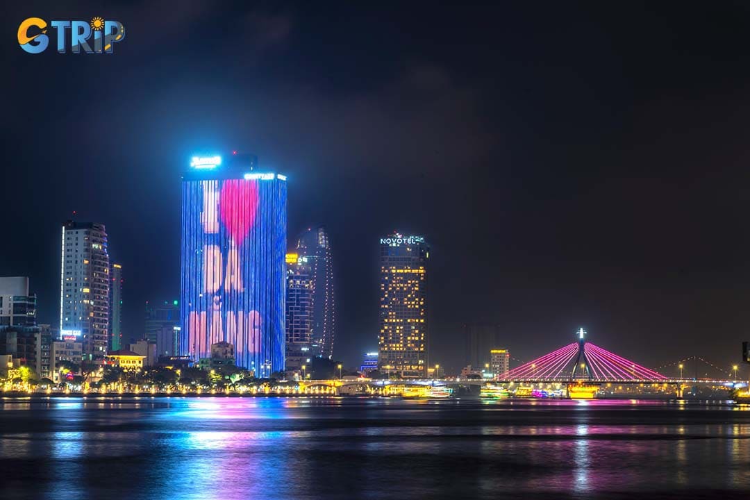 The Han River waterfront is one of Da Nang’s most photogenic areas, where iconic bridges create perfect backdrops for unforgettable sunset and nighttime photos