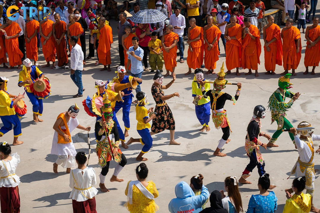 The image of the Hanuman monkey is an essential part of the Kathina robe offering ceremony