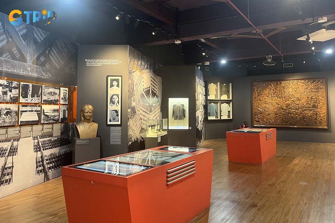 The “Immortal Flower” exhibition is a deeply moving tribute to the courage and resilience of Southern women during the Vietnam War