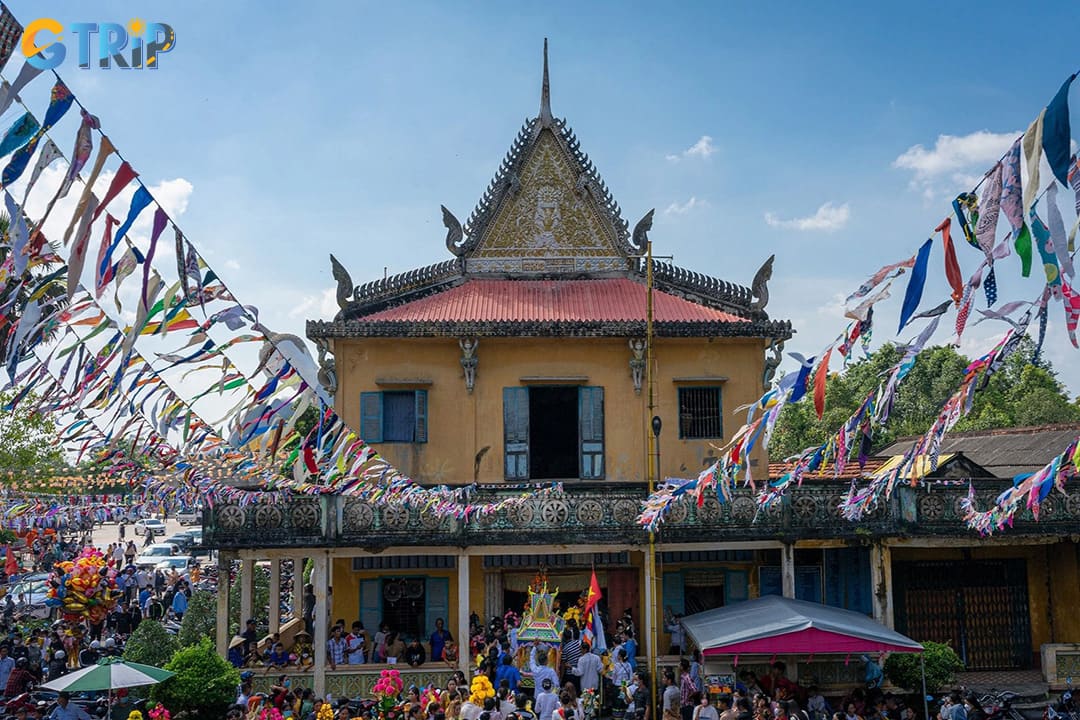 The Kathina ceremony is lively with a village procession, traditional dances, and a solemn robe-offering ceremony at the temple