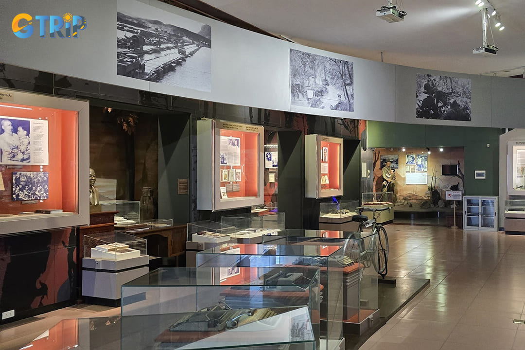 The main exhibition on this level focuses on the earliest documented Vietnamese literary works dating from the 10th century through the 19th century