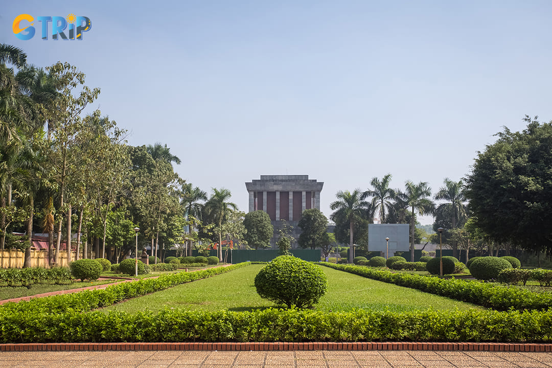 Visiting the Ho Chi Minh Mausoleum early in the morning ensures a smoother and more rewarding experience
