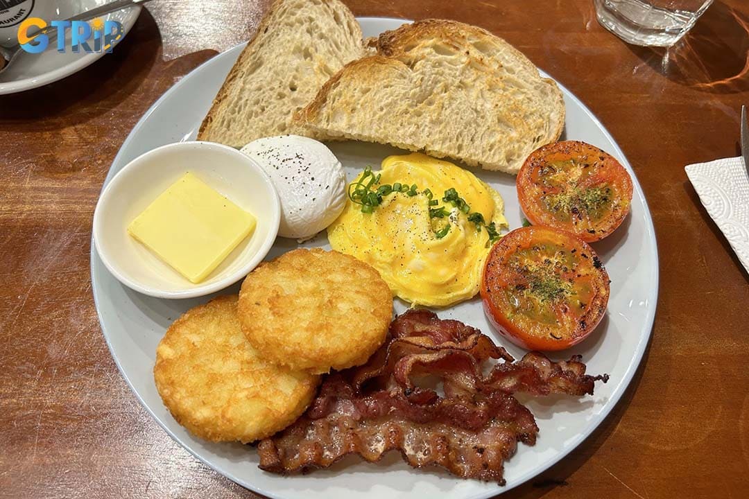 The Melbourne Cafe is a favorite for exceptional coffee and well-executed Aussie-style brunch classics