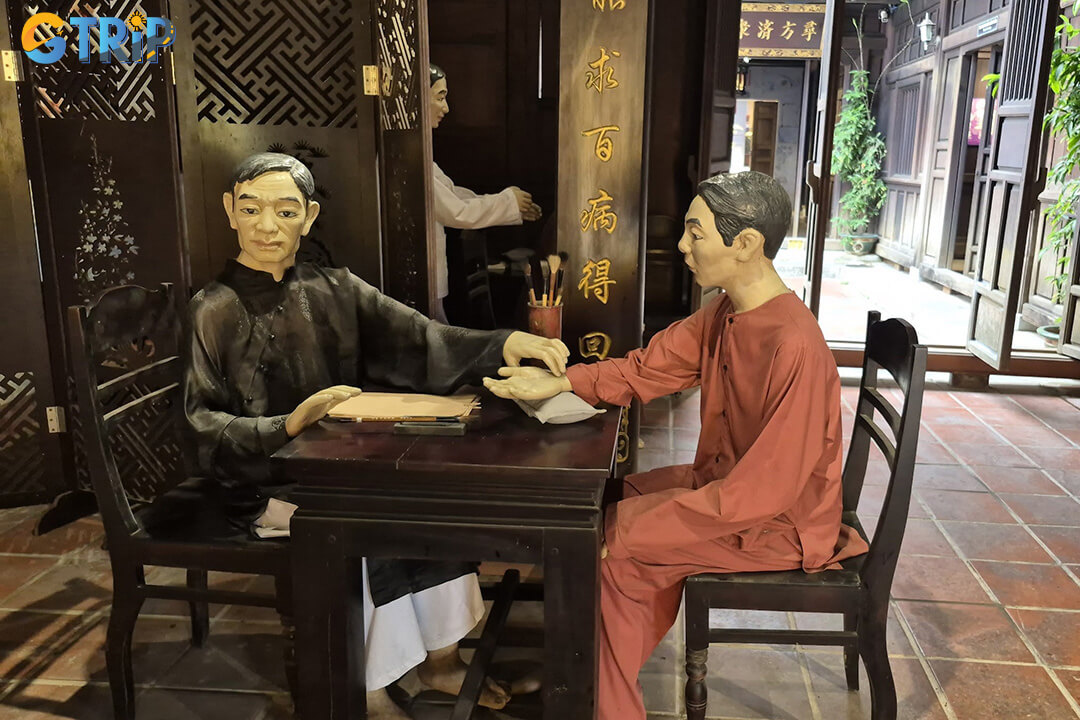 The museum organizes its exhibits into themed sections showcasing medical history, traditional tools, spiritual practices, herbal cabinets, and a recreated diagnostic room