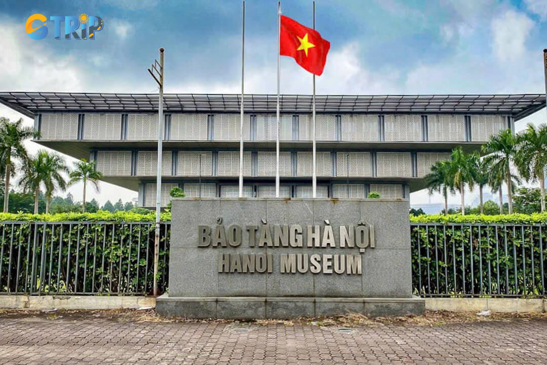 The museum’s French colonial architecture, abundant natural light, and diverse indoor and outdoor spaces create ideal settings for photography