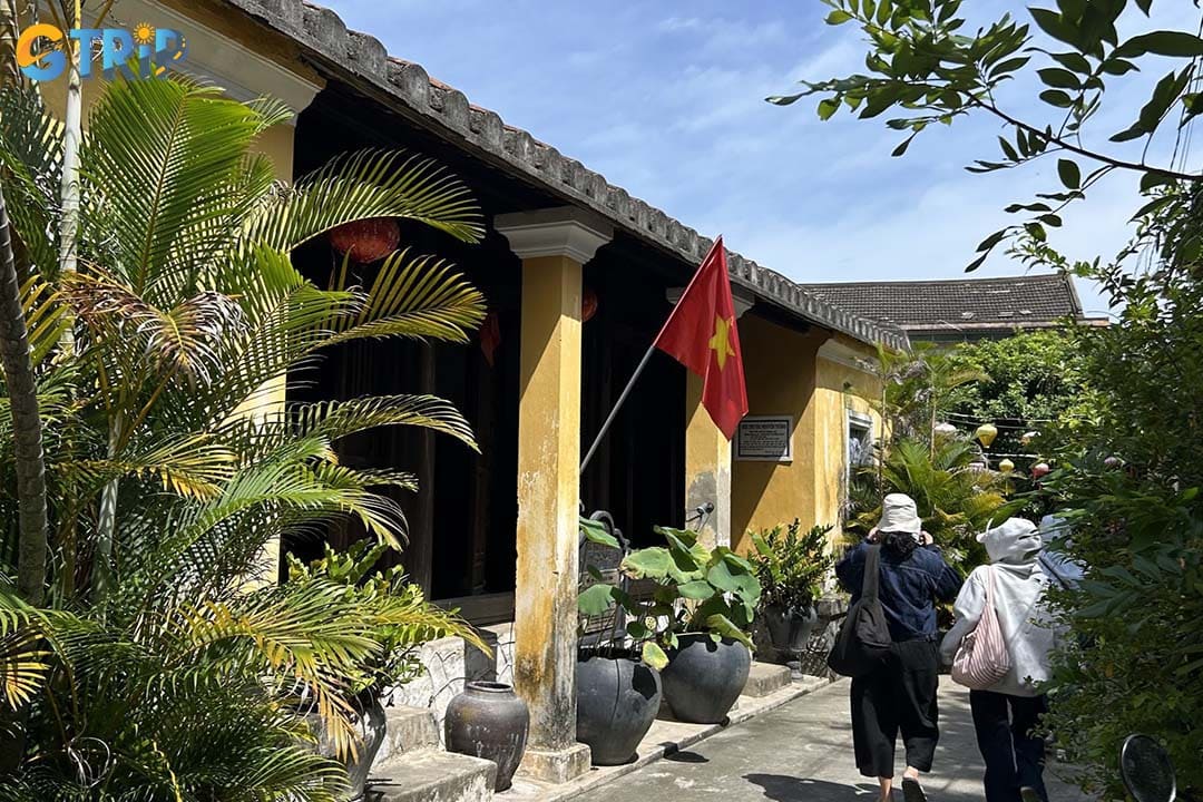 The Nguyen Tuong Family Chapel offers many spots ideal for moody photographs