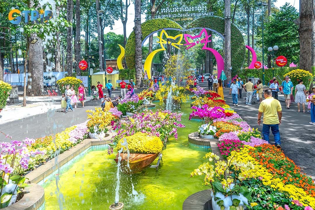 The parks in Ho Chi Minh City in February also host flower festivals in February