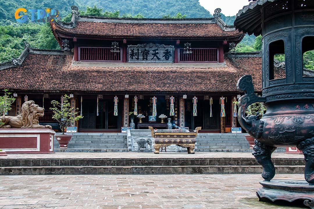The Perfume Pagoda, a renowned religious site in Vietnam, blends spiritual significance with stunning natural beauty, making it a must-visit for both pilgrims