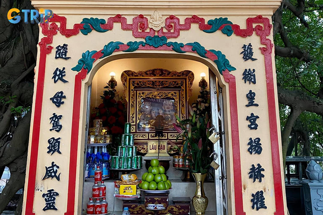 The temple complex extends beyond its main structures to include two smaller yet spiritually significant shrines located in the courtyard