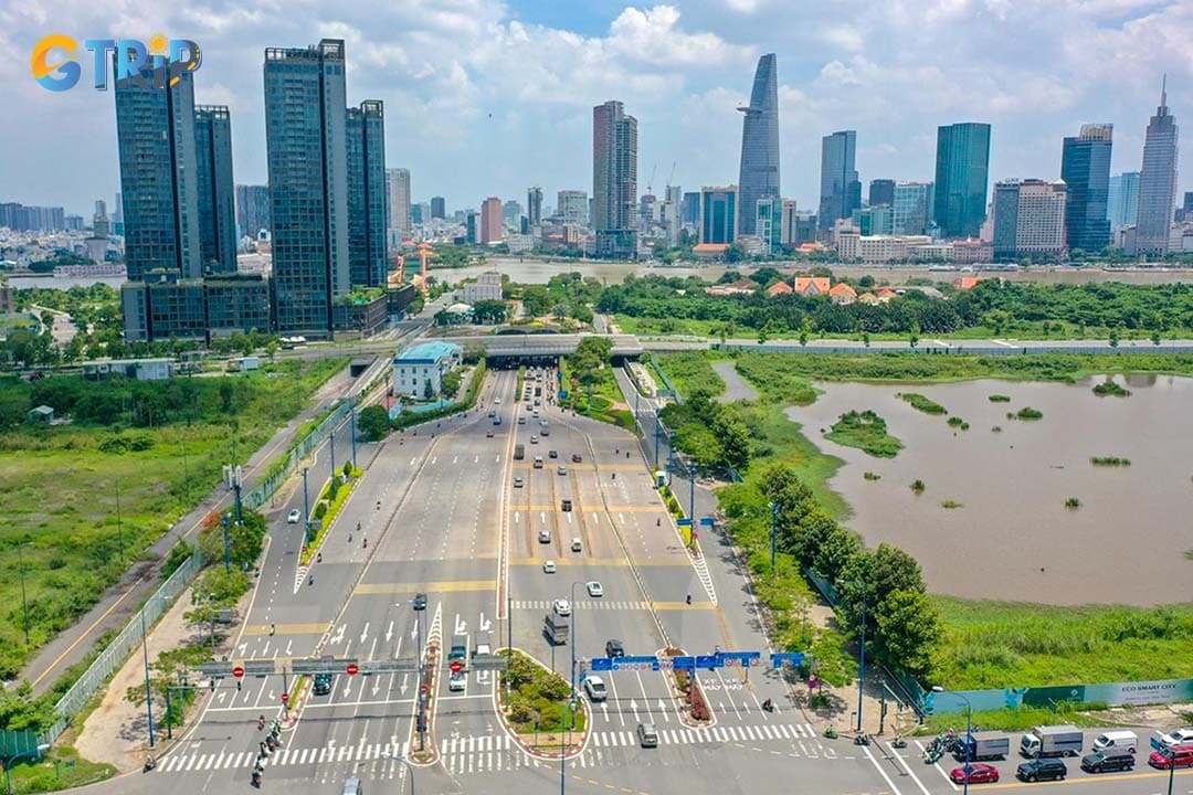 The Thu Thiem Tunnel, Southeast Asia’s first underwater tunnel, was constructed between 2005 and 2011 using advanced dredging and immersion techniques