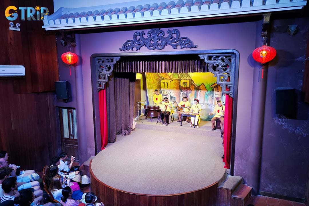 The Traditional Art Performance House stands out for its intimacy and authenticity