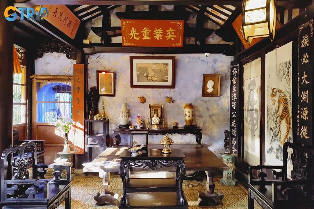 The Tran Family Chapel Hoi An occupies an area of around 1,500 m², combining a traditional worship house with a tranquil garden in front
