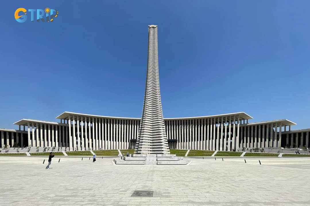 The Vietnam Military History Museum is located in Thang Long Boulevard, Nam Tu Liem, Hanoi