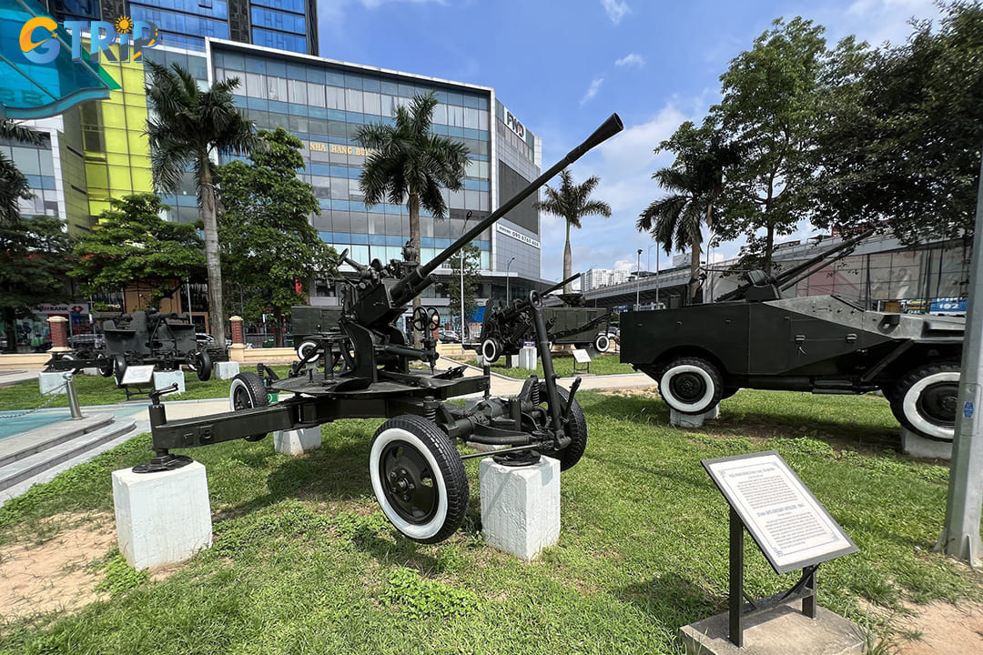 The Vietnam People's Air Force Museum showcases Vietnam's aerial military history, evolving since 1958 to honor the Air Force's role in the nation's fight for independence.