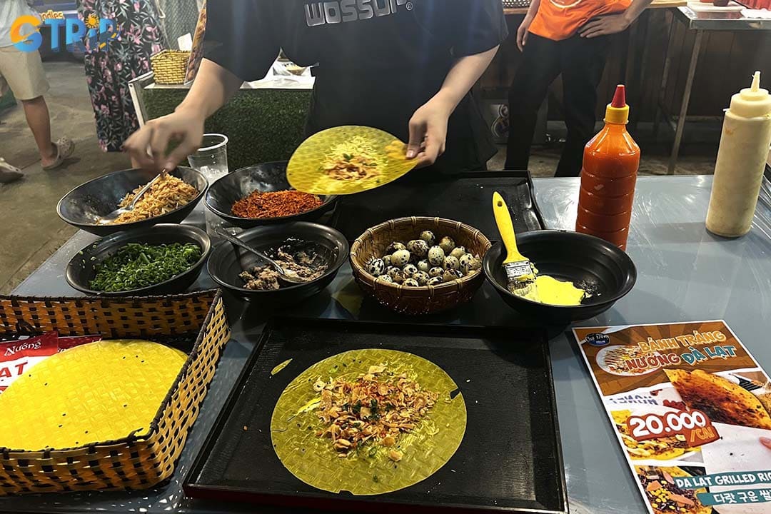 There are Vietnamese local food, street food, and also Korean food