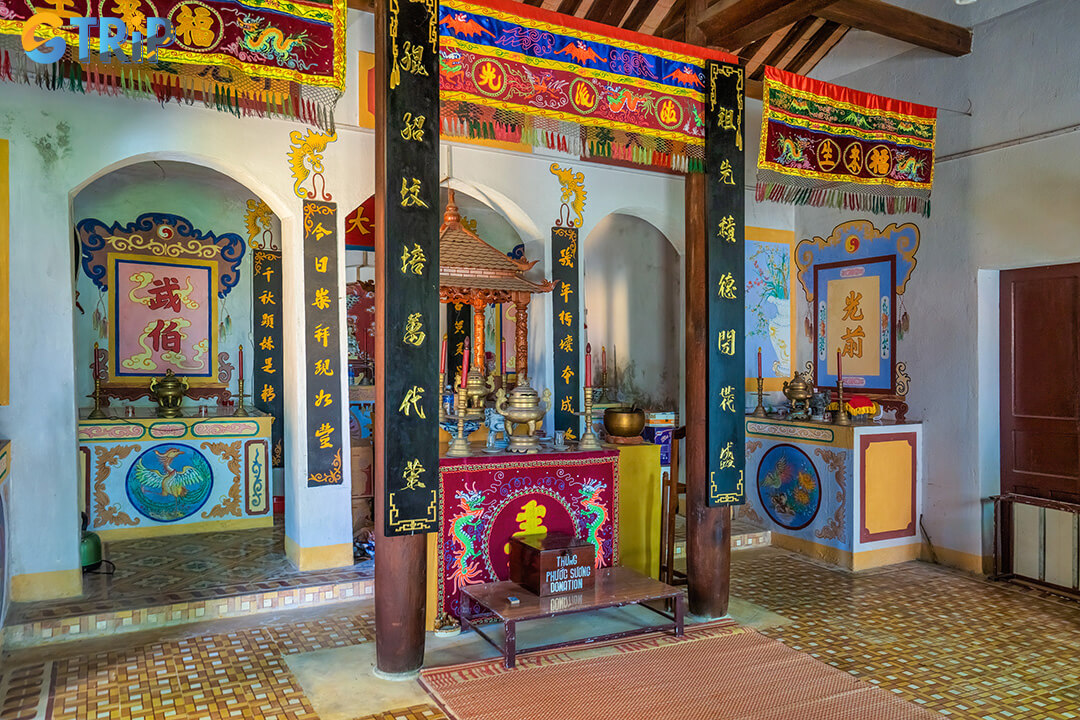 This 200-year-old Cham-style well near Hai Tang Pagoda is a unique freshwater source believed to bring health and good luck