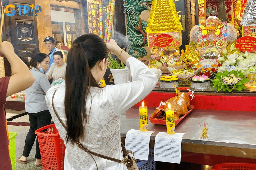 This event is an occasion for people to show their reverence for the deity governing the land and pray for good things in life