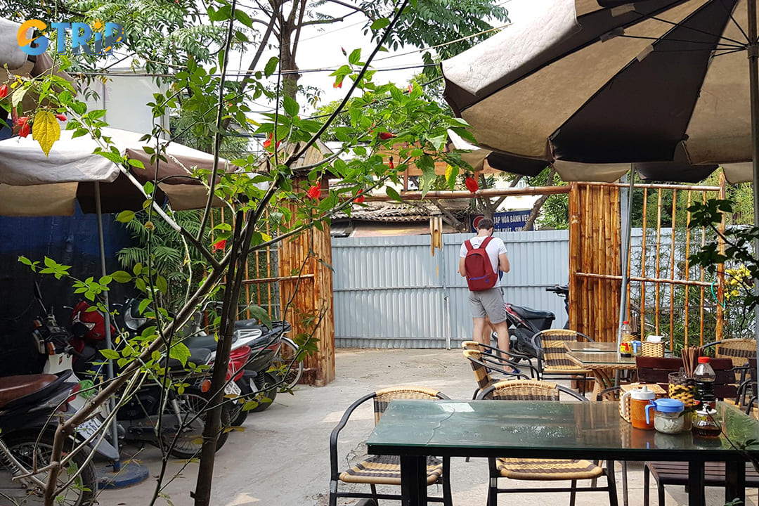 This family-run eatery captures the essence of local Vietnamese breakfast traditions with its modest setting and home-cooked fare