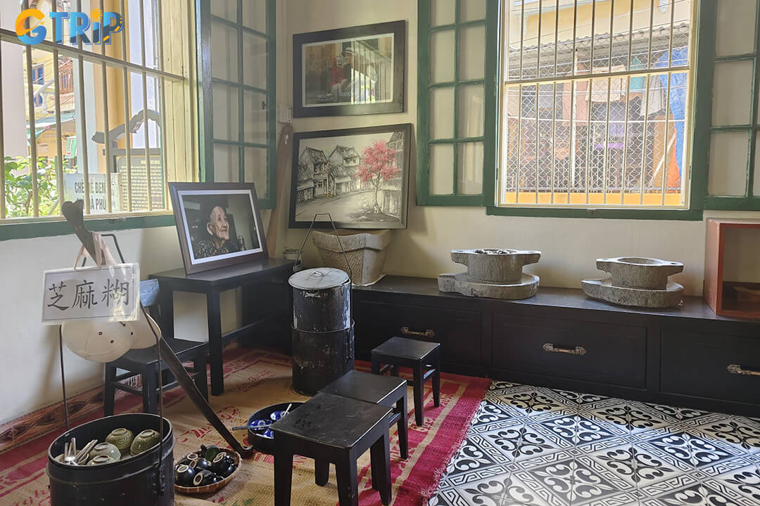 This quiet, intimate space offers a peaceful break to enjoy your soup and reflect on a lifetime of dedication to a simple craft