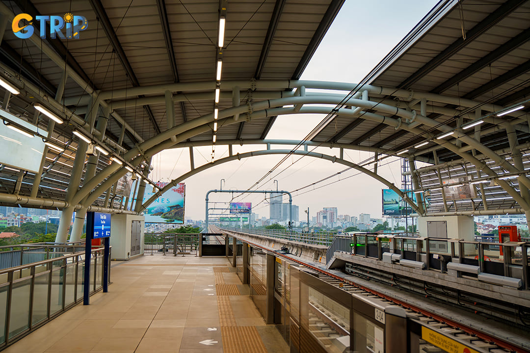 This underground station is located directly beneath Le Loi Boulevard, in front of the Saigon Opera House in District 1