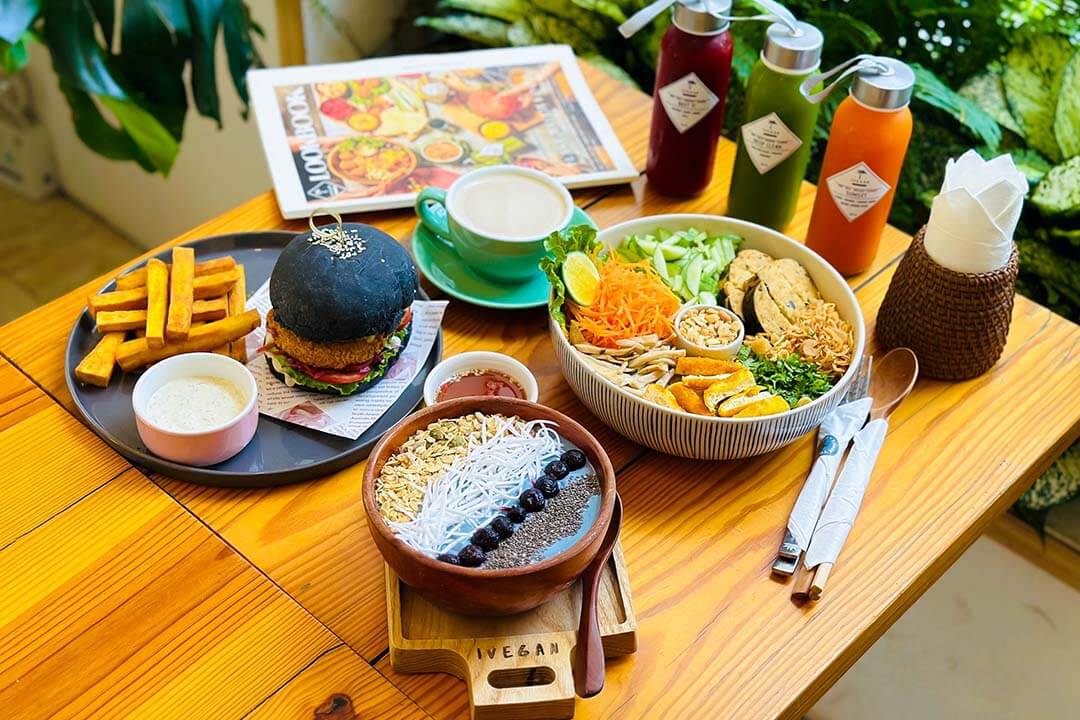 Top 18 Burgers In Hanoi Worth Trying for Taste & Vibes