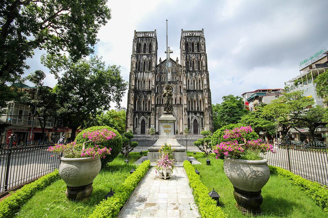 Hanoi in March: Weather, Things To Do, Holidays & Tips