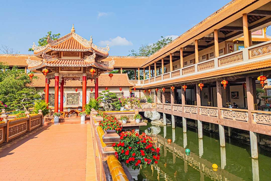 Nam Son Pagoda: Travel Guide, Things to Do & How to Get There