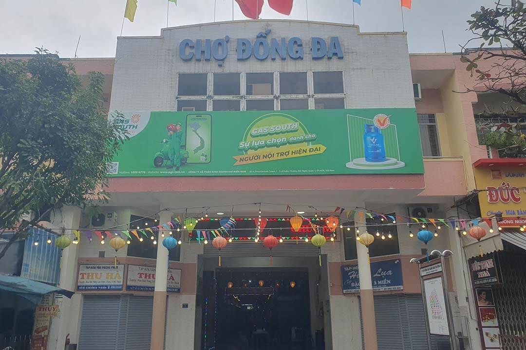 Dong Da Market in Da Nang City: Local Food, Shopping & Travel Tips