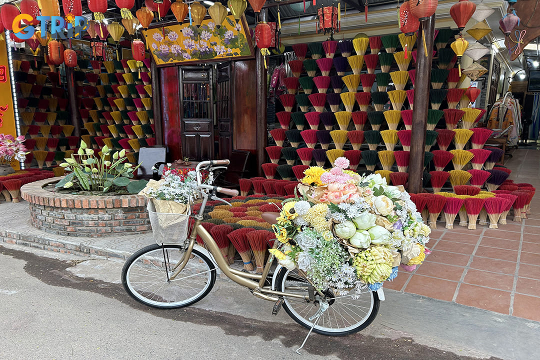 Thuy Xuan Incense Stick Village is easily accessible for everyone looking to explore this traditional craft village