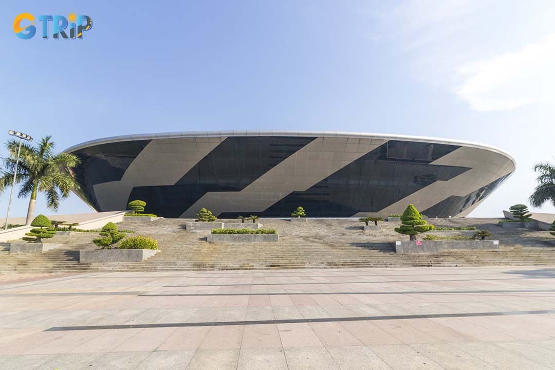 Tien Son Sports Complex stands out with its futuristic, UFO-like circular design, making it a fun and popular check-in spot