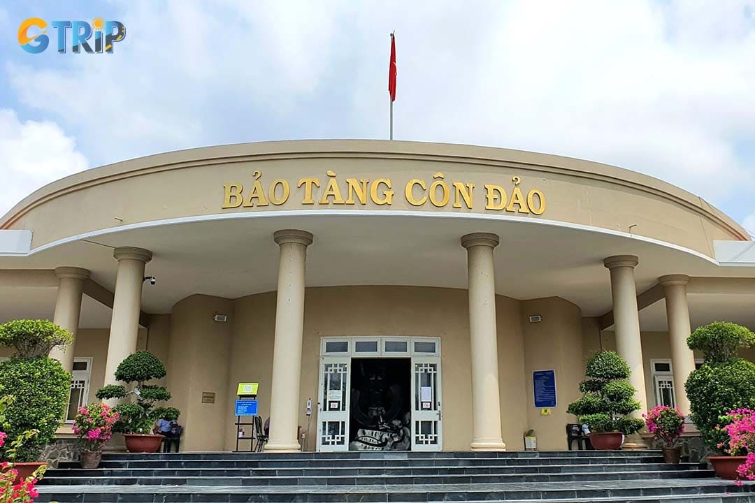 To understand the history of Con Dao Archipelago, you can make a visit to Con Dao Museum