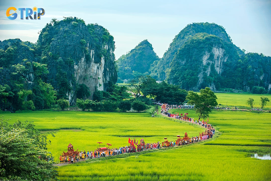 Tourists should visit Ninh Binh in their festive season