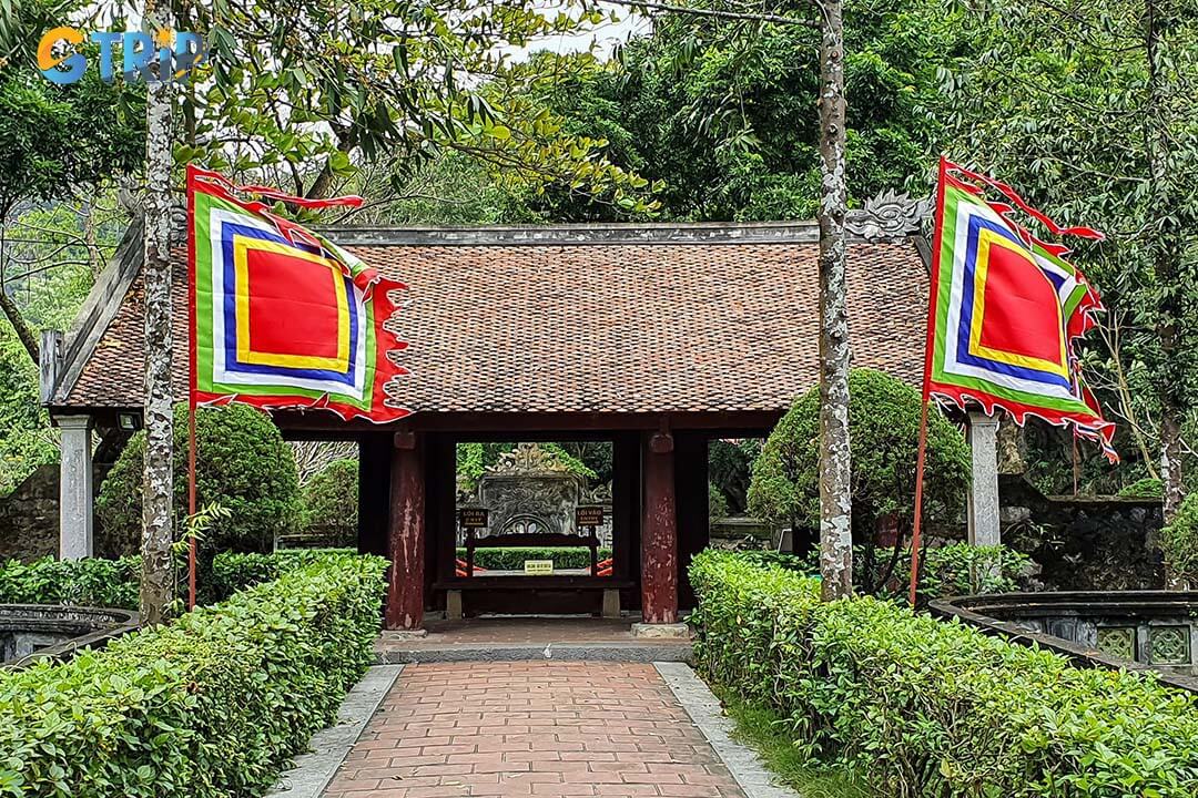 Traditional house at King Dinh Tien Hoang Temple