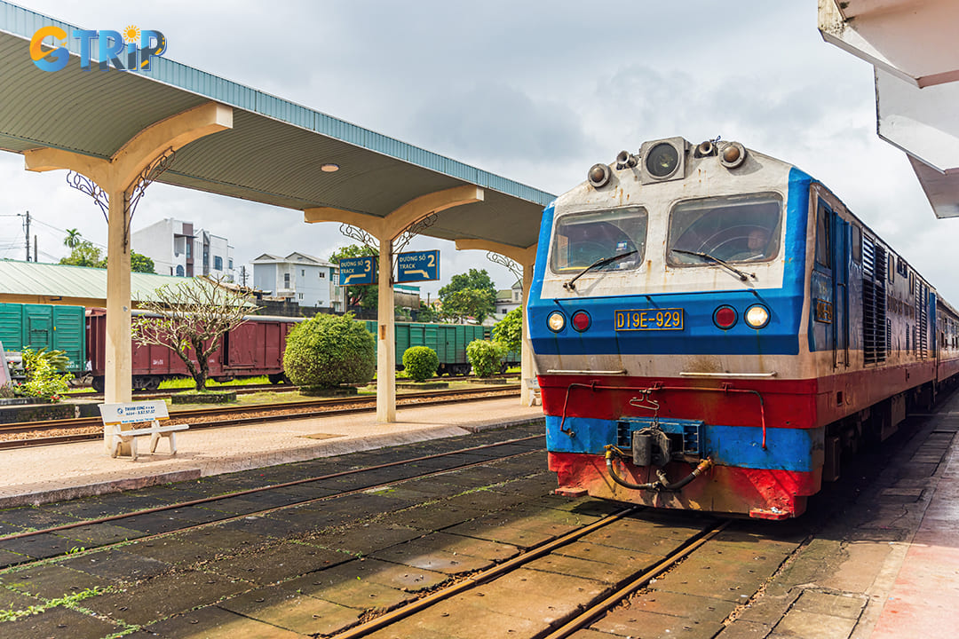 Going to Ninh Binh by train