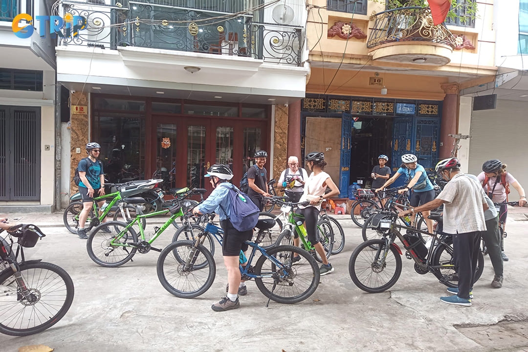 Trung Bicycle Rental has established itself as the go-to option for long-term visitors and serious cyclists in Hanoi