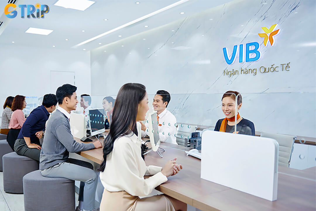 VIB Dinh Tien Hoang delivers efficient, tourist-friendly currency exchange with lakefront convenience and modern service