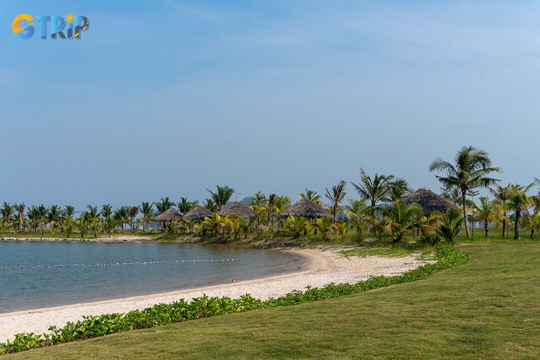 A peaceful corner of the Tuan Chau Beach