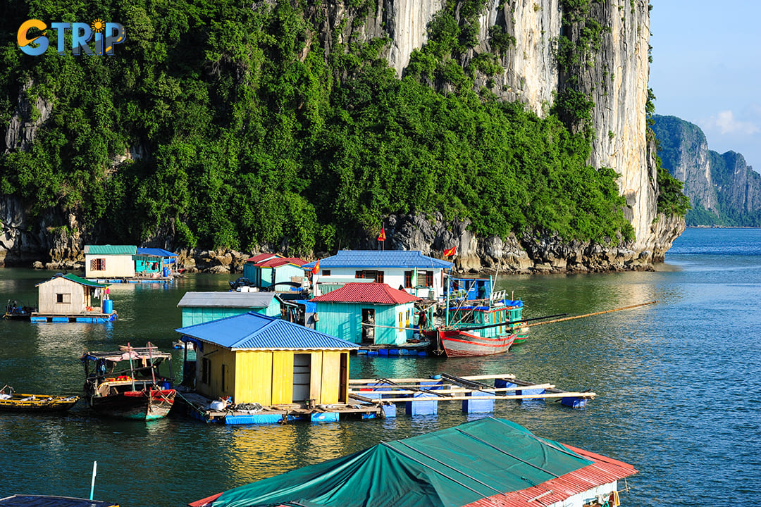 Visiting the floating villages offers not only a cultural experience but also a chance to connect with the locals