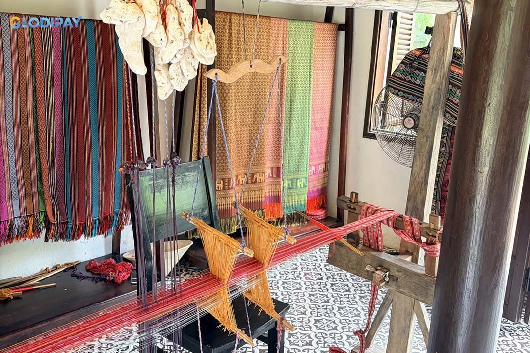Visiting the Hoi An Silk Village offers visitors a chance to see antiques and objects about silk