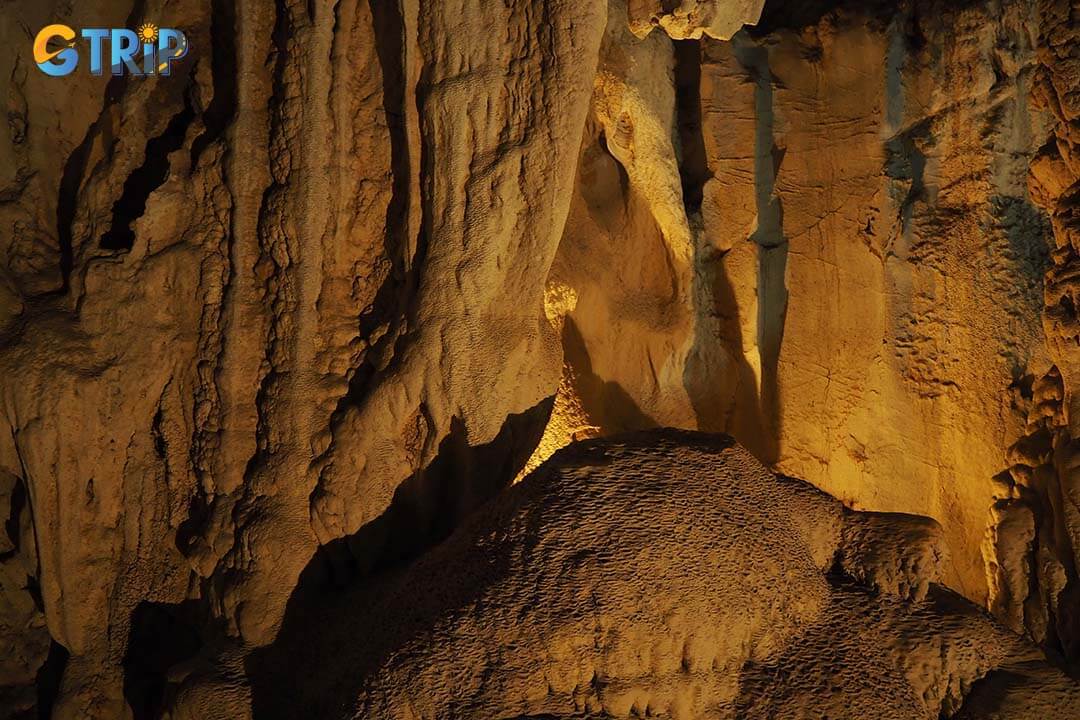 When visiting Trung Trang Cave, following certain visitor tips and rules is important to preserve the cave's beauty and ensure a safe and enjoyable experience