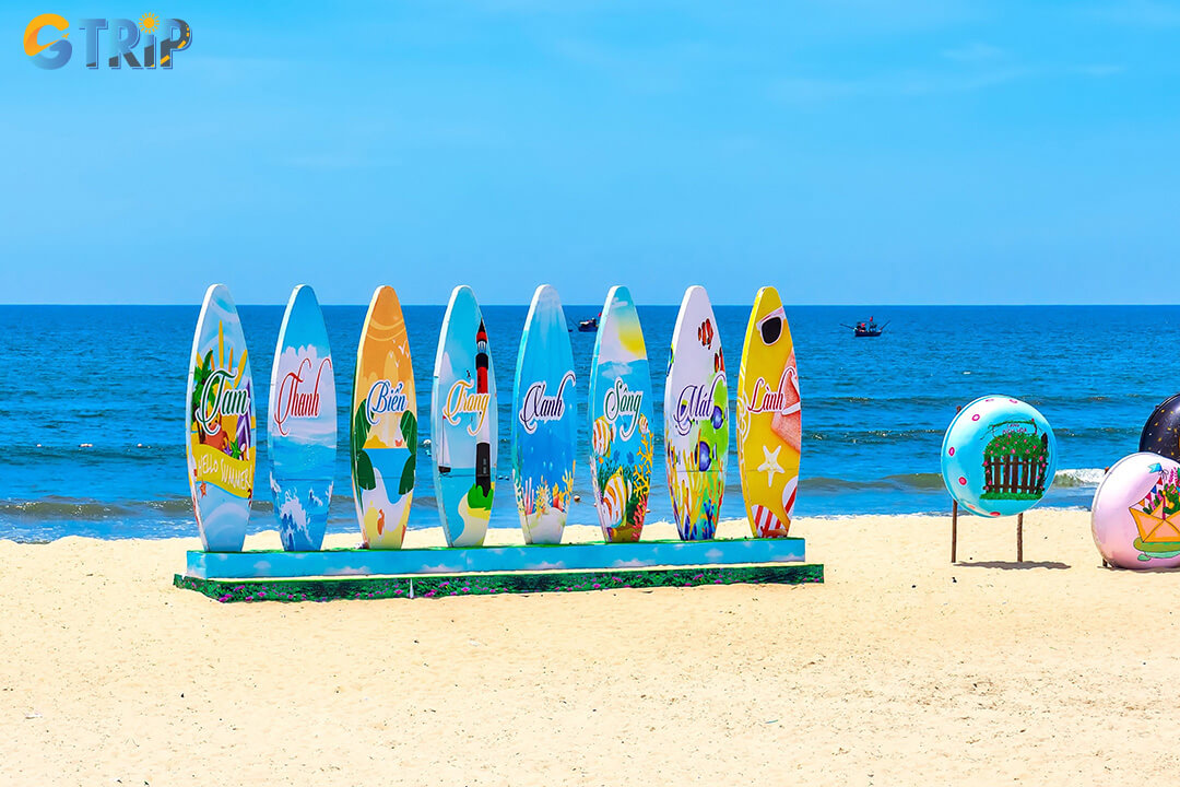 Visitors can reach the museum from Da Nang via a scenic 45-60 minute coastal drive, then park near Hoi An Central Market and walk into the Old Town