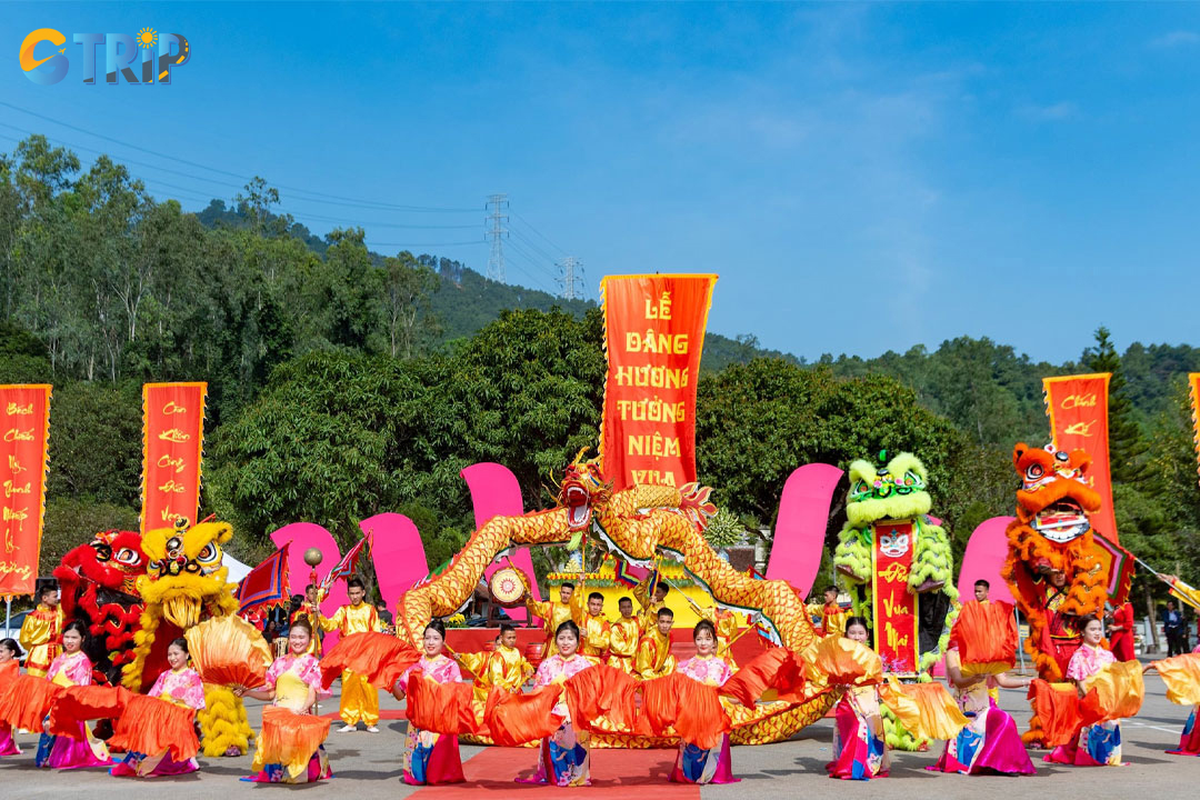 The festival takes place from the 13th to the 17th day of the first lunar month