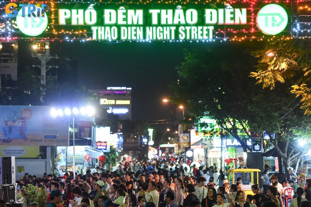 Xuan Thuy Street comes alive at night as Thao Dien’s nightlife hub, with restaurants, bars, street food, and a lively atmosphere