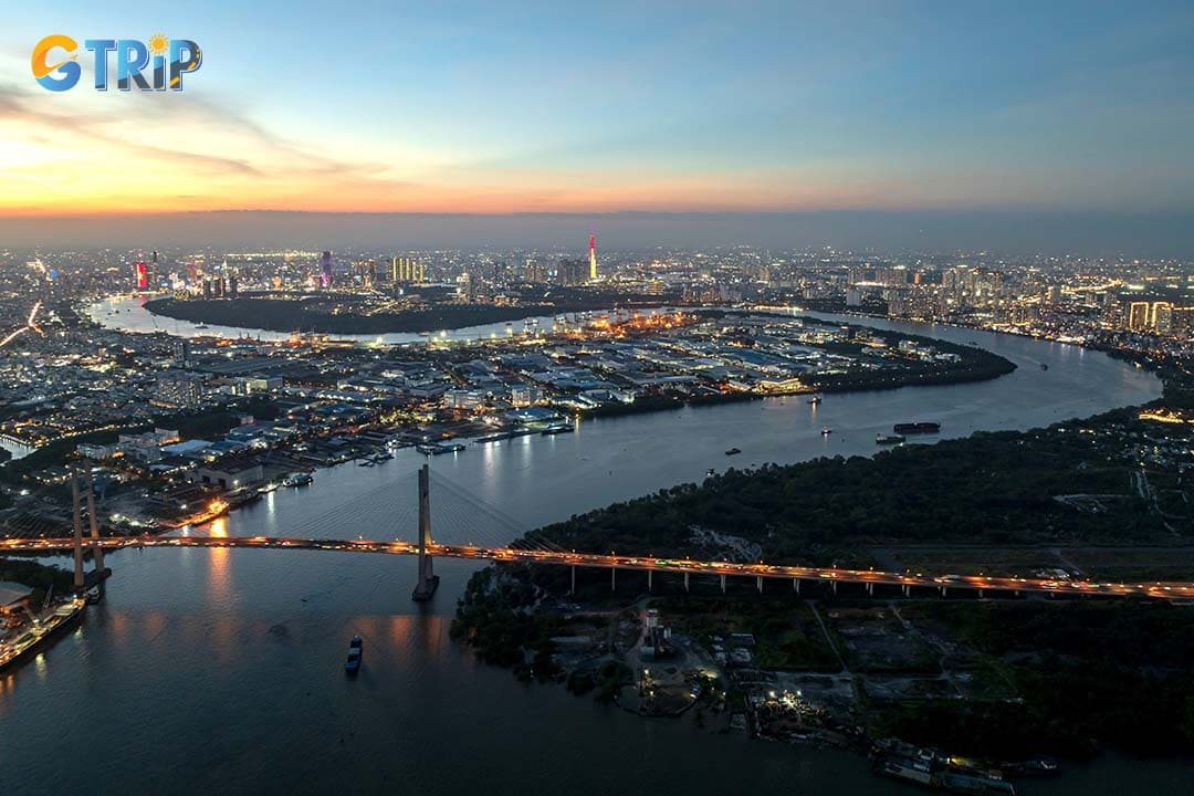 You can access the Saigon River at many points due to your intention