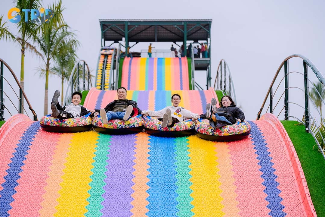 You can consider the itinerary of GTrip to have a good time at the park