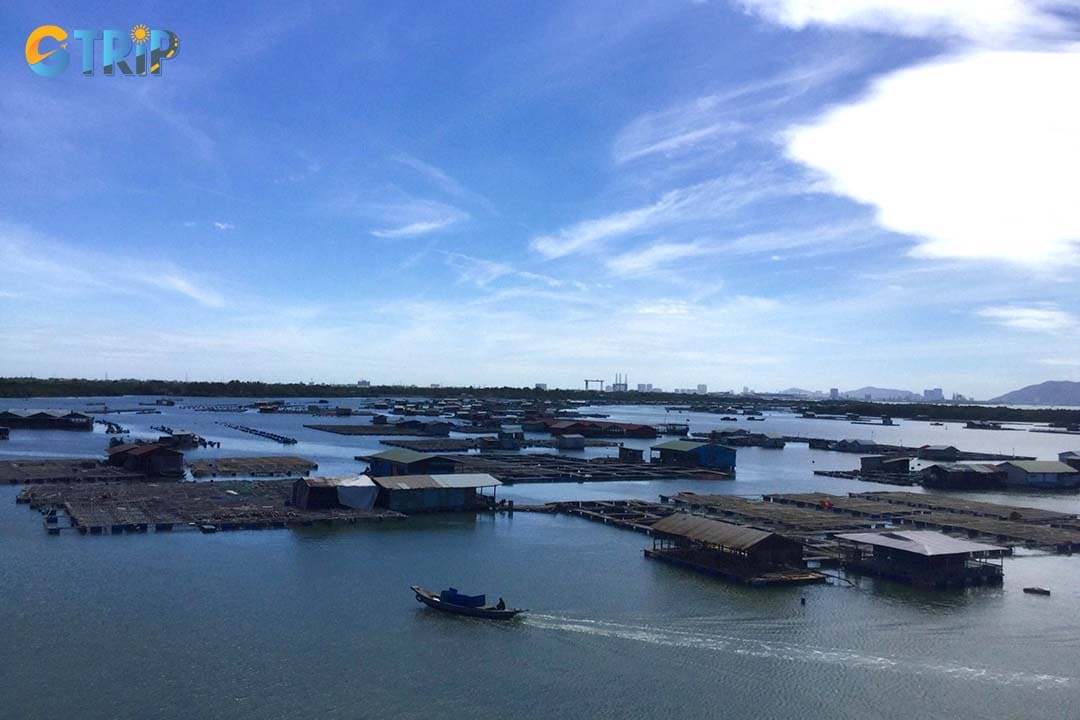 You can reach Long Son Island by your private vehicle to enjoy a road trip and the beautiful scenery