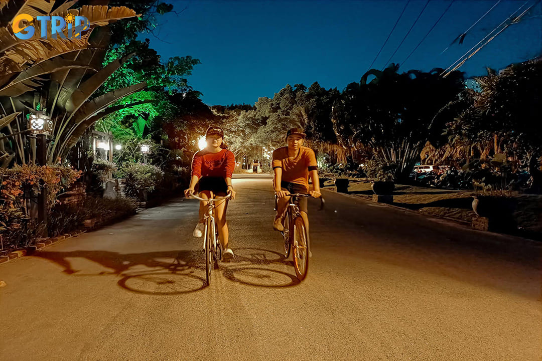 You can rent a bike to explore Ninh Binh at night