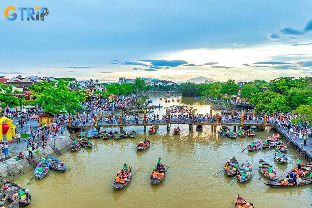 You definitely have to wander round and explore Hoi An Ancient Town