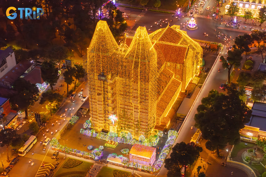 You should remember essential tips to enhance your visit to the Notre Dame Cathedral Basilica of Saigon