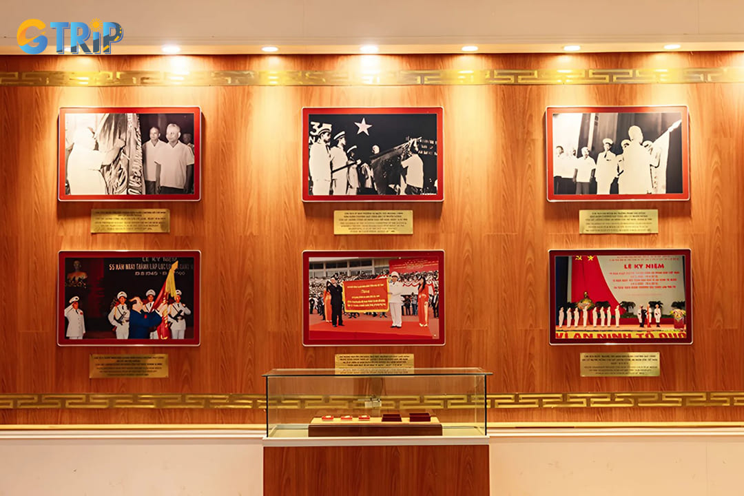 You will find an impressive collection of prestigious awards bestowed on the People's Public Security by the Party and State over five decades